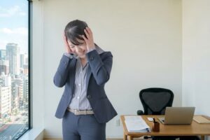長時間労働で限界の方へ｜産業医面談を活用し退職後も給付金で休む3つの手順