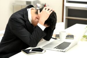 パワハラでもう限界…今すぐ辞める方法は？即日退職の条件と会社都合にする手順