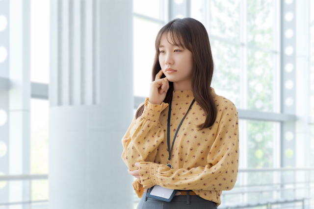 匿名でパワハラの相談はできる？会社にバレるリスクと注意点を解説